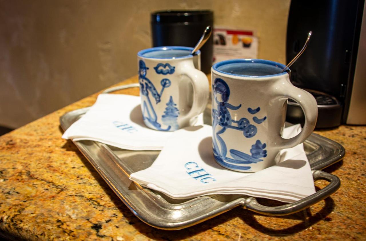Hotel Chateau Chamonix Georgetown Bagian luar foto