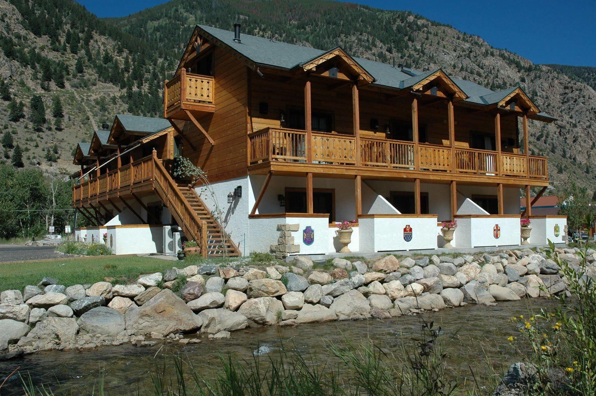 Hotel Chateau Chamonix Georgetown Bagian luar foto