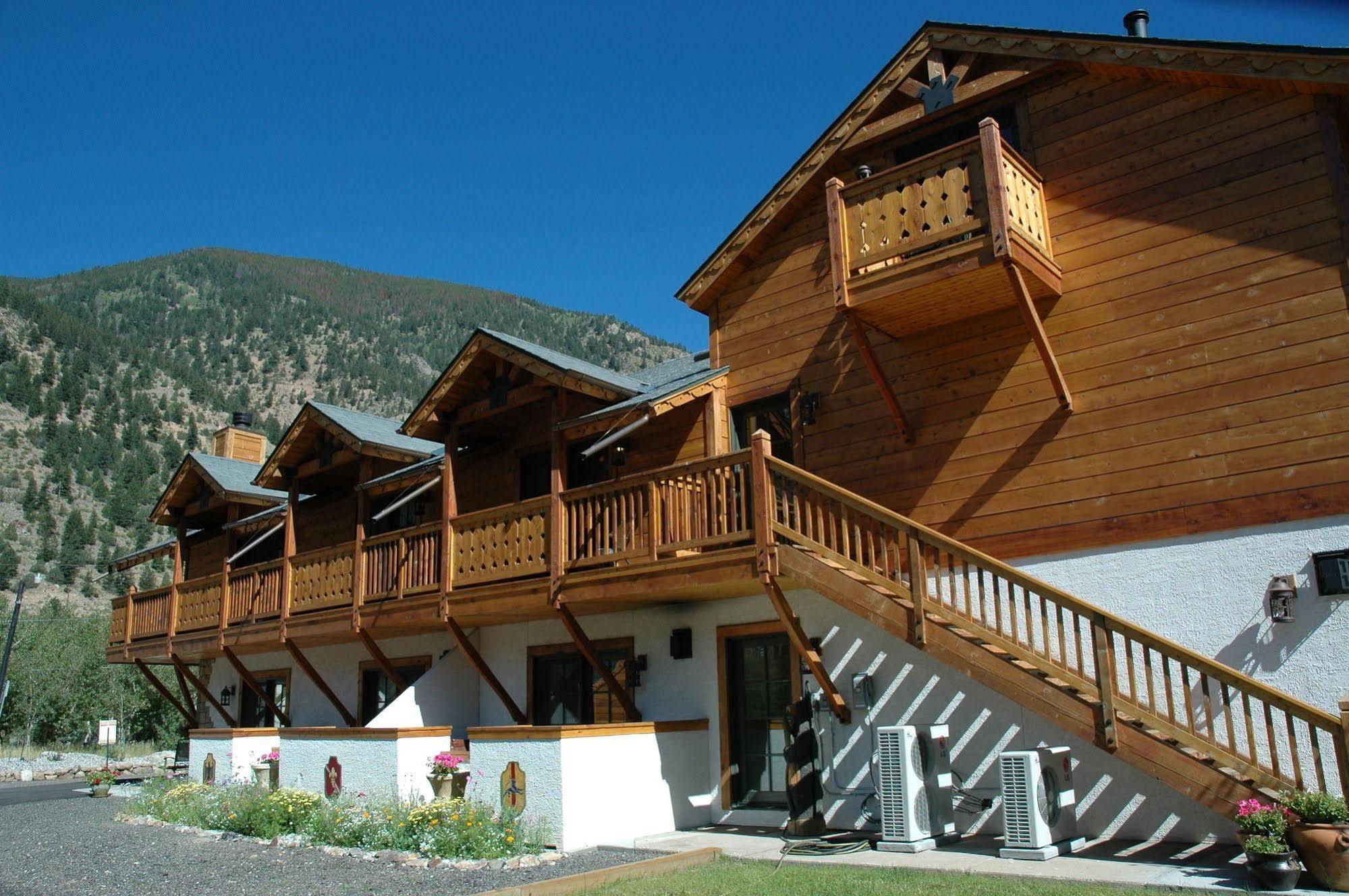 Hotel Chateau Chamonix Georgetown Bagian luar foto