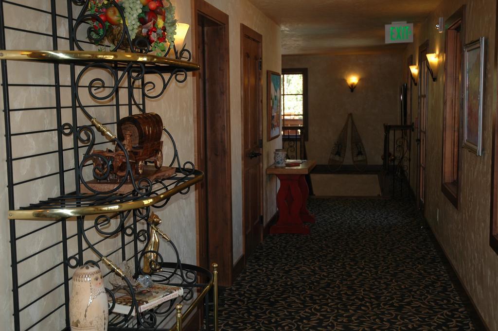 Hotel Chateau Chamonix Georgetown Bagian luar foto